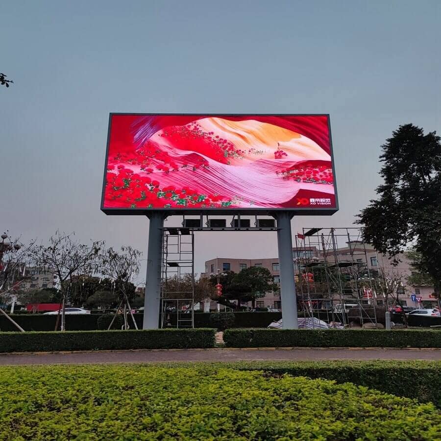 SMD Screen Installed in public park in Lahore by Arista Vision